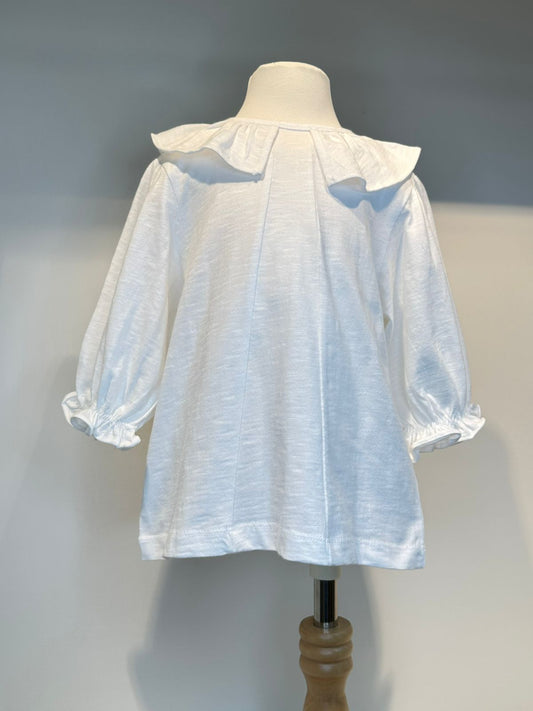 CAMISETA CUELLO VOLANTE