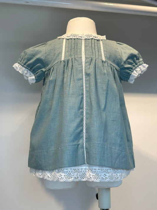 Vestido lino con tiras bordadas