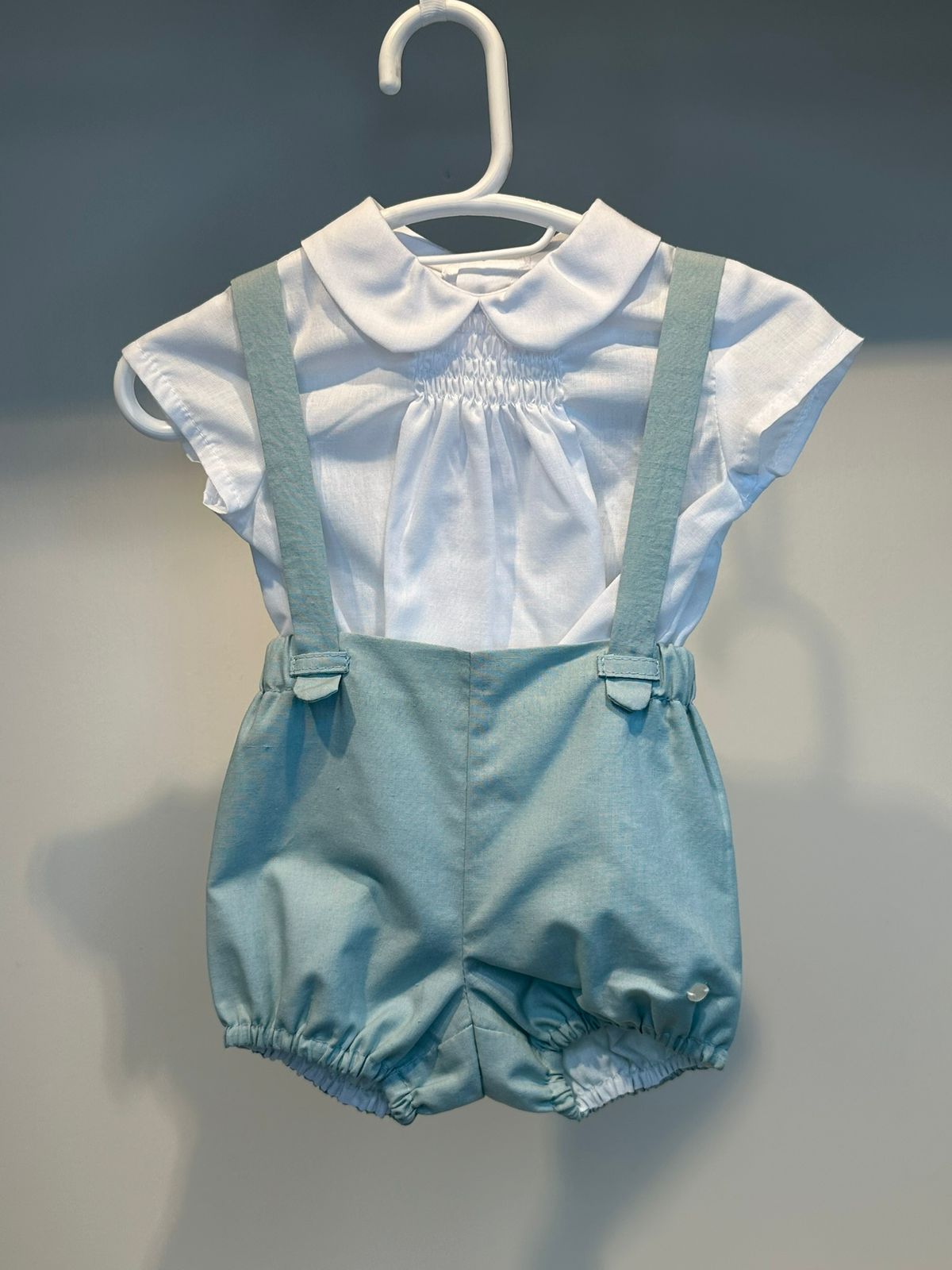 Conjunto blanco y ranita aqua